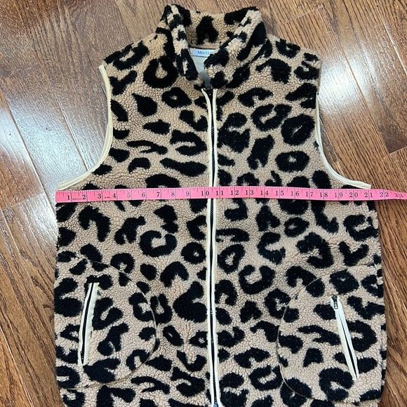 MISSLOOK High Neck Vest - Picture 4 of 7